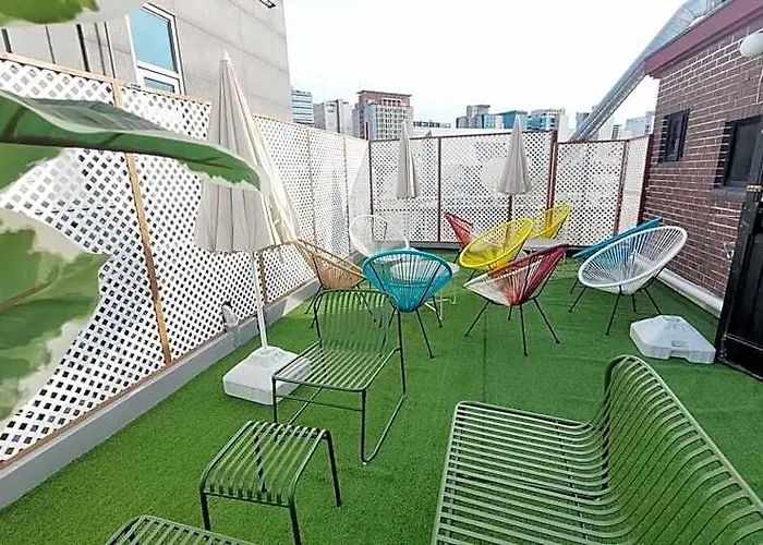 Sweet Luna#2 Hongdae Stn.4min 3br & Rooftop 3*