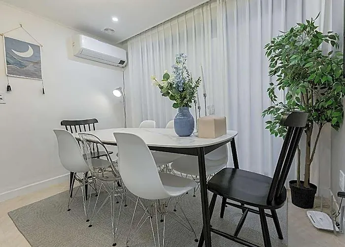 Sweet Luna#2 Hongdae Stn.4min 3br & Rooftop