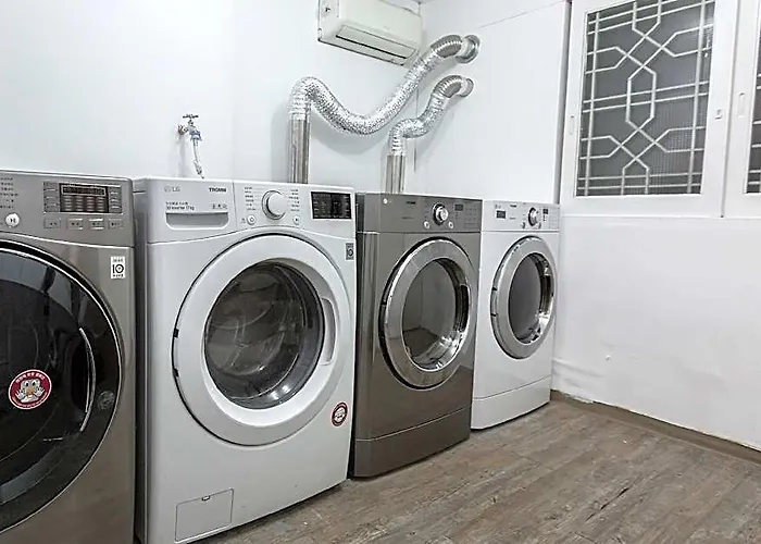 ホテル Sweet Luna#2 Hongdae Stn.4min 3br & Rooftop 3*