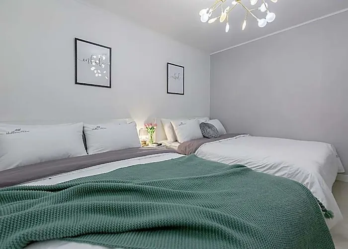 Sweet Luna#2 Hongdae Stn.4min 3br & Rooftop ソウル特別市